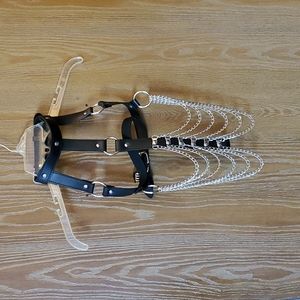 Chest harness
